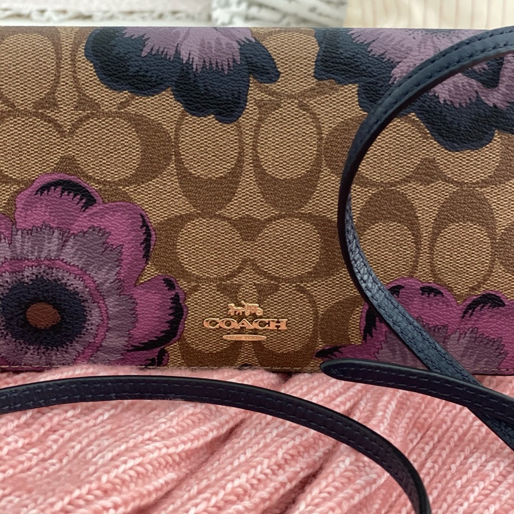 🆕 COACH | Purple Floral Purse BOXED - Picture 5 of 16